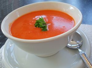 سوپ و آش/ آشنایی با روش تهیه سوپ‌ گوجه‌فرنگی