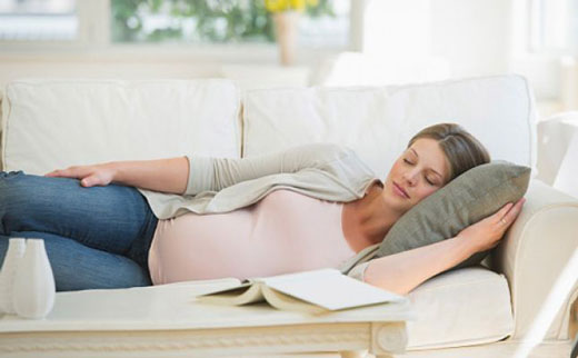8 مشکل رایج برای خوابیدن در دوران بارداری+ راه‏‌حل