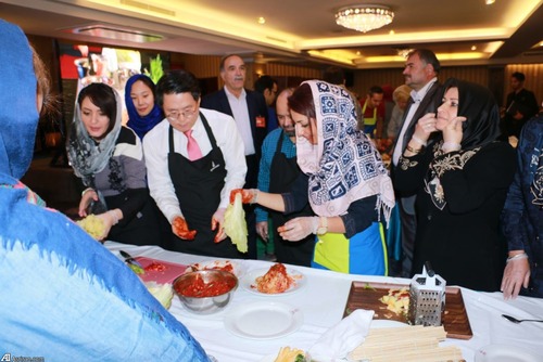 جشنواره غذاهای کره ای در هتل اسپیناس تهران