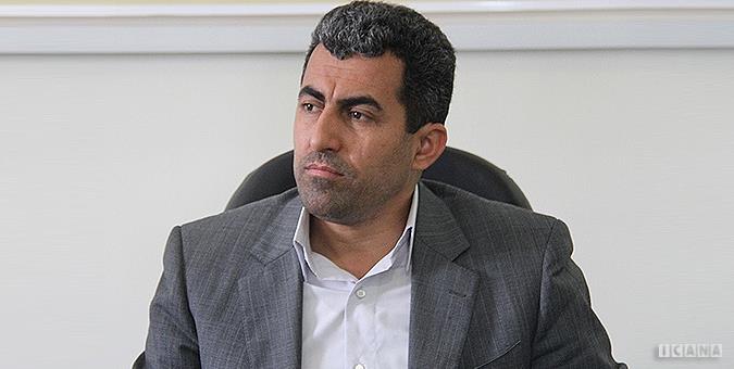 پورابراهیمی: تک تک وزرای اقتصادی دولت با پرداخت یارانه به شکل فعلی مخالفند