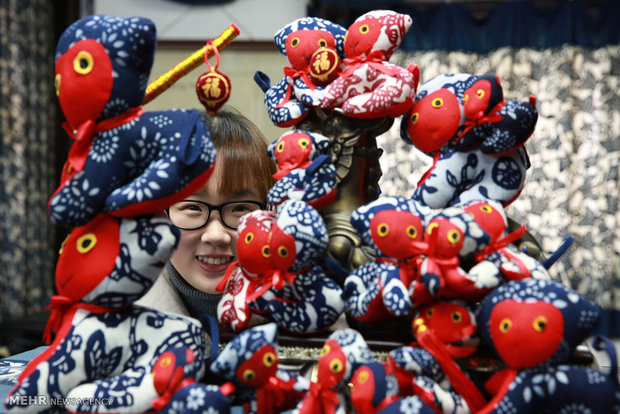 عکس/ نمایشگاه عروسک های پارچه ای در چین
