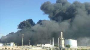 حوادث/ آتش سوزی در شرکت نفت و گاز کارون اهواز