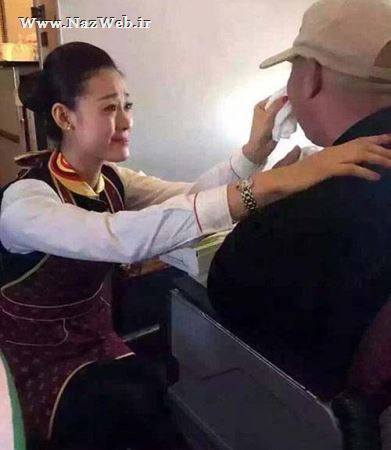 دختری که اشک مسافران این پرواز را در آورد + عکس