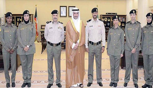نگهبانانِ زن کنترل مجلس کویت را به دست گرفتند