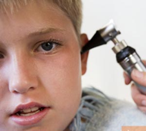 کودک/ عفونت گوش در کودکان؛ علل و درمان