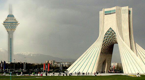 میدان آزادی وبرج میلاد تهران 