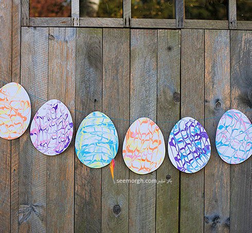 یک  درکوب بهاری با تخم مرغ های رنگی درست کنید