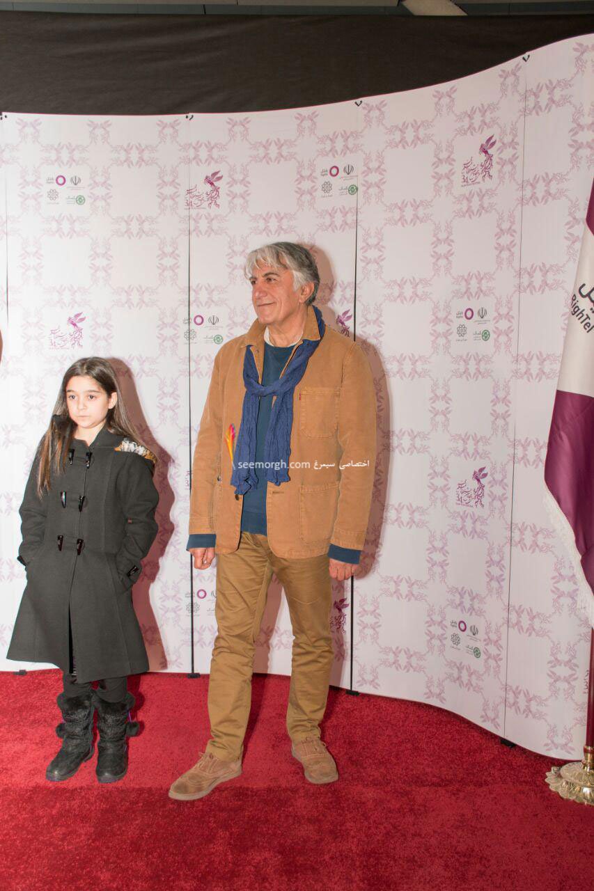 مدل لباس رضا کیانیان در پنجمین روز سی و چهارمین جشنواره فیلم فجر - پردیس ملت