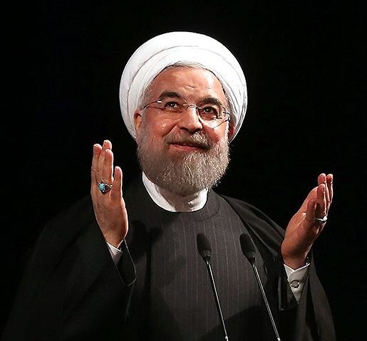 نصف بار دولت را روحانی به تنهایی بر دوش می‌کشد