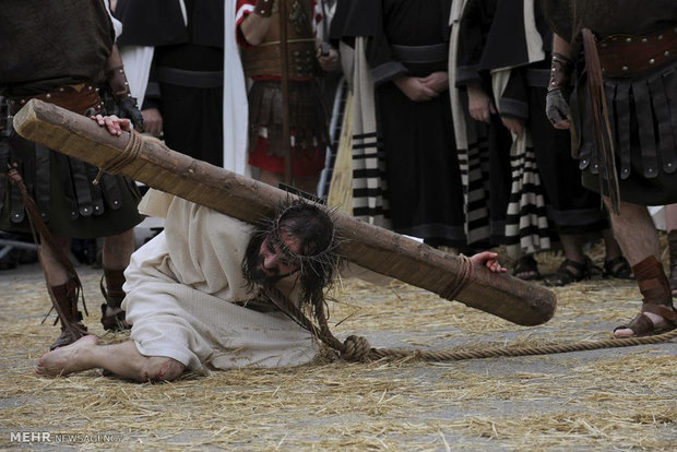 نمایش داستان های کتاب مقدس در جشن عید پاک مسیحیان