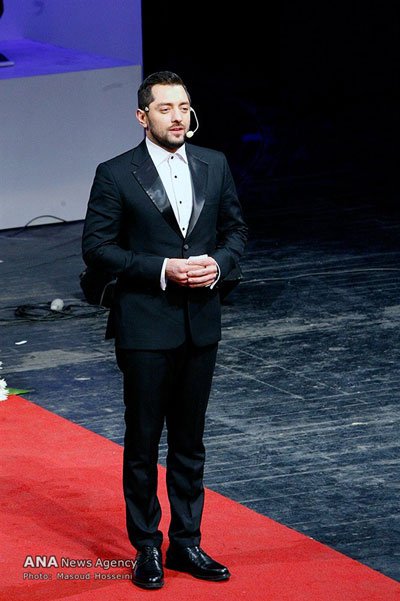 مدل لباس بهرام رادان در سی و چهارمین جشنواره فیلم فجر