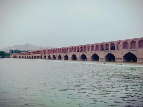 سی و سه پل اصفهان- بهزاد مرادی