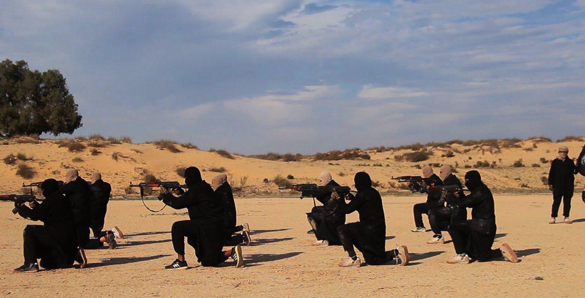  عکس/ اردوگاه آموزشی داعش در صحرای سینا