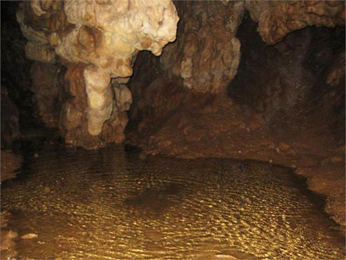 اکوتوریسم/ غار هامپوئیل یا غار کبوتر در مراغه