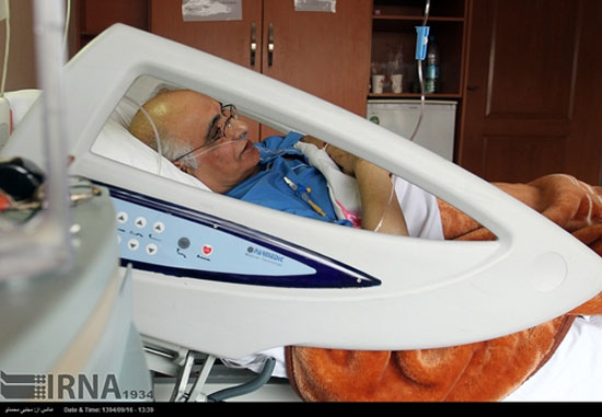 هوشنگ مرادی کرمانی در بیمارستان