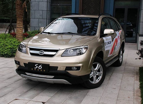 بازار خودرو/ آغاز فروش شاسی‌بلند جدید «BYD S6» در ایران