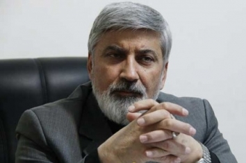 لاریجانی با برخی از اصولگرایان اختلاف دارد / ریشه ی مخالفت جبهه پایداری با لاریجانی، ماجرای برجام است / مشکلات احمدی نژاد یکی دوتا نیست که اصولگرایان از او در انتخابات حمایت کنند