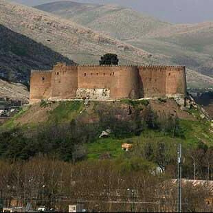 قلعه تاریخی خرم آباد لرستان 