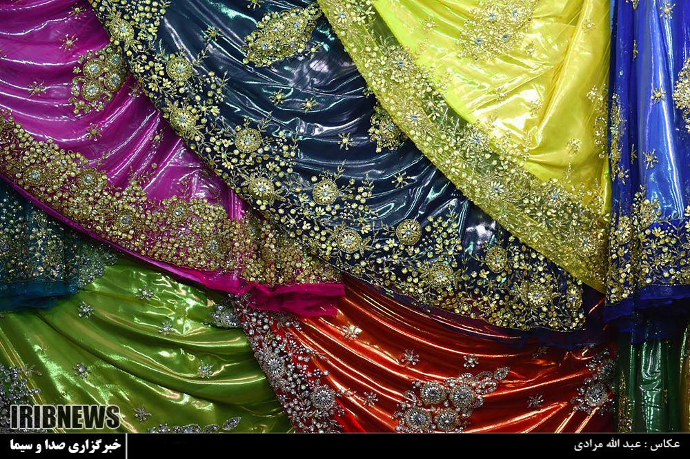 عکس/ دنیای رنگ ها در بازار سنتی کرمانشاه