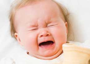 وقتی کودک از شیر خوردن امتناع می کند چه کنیم؟