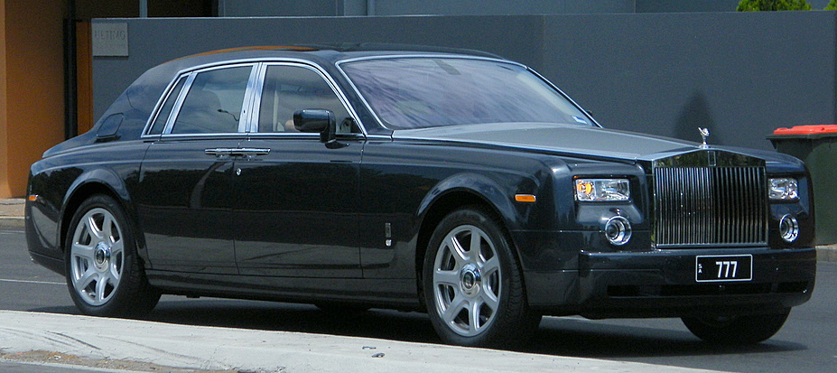 Rolls-Royce_Phantom_01
