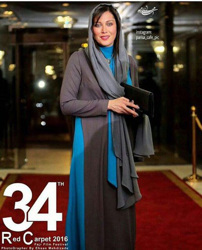 مدل لباس مهتاب کرامتی در اختتامیه سی و چهارمین جشنواره فیلم فجر