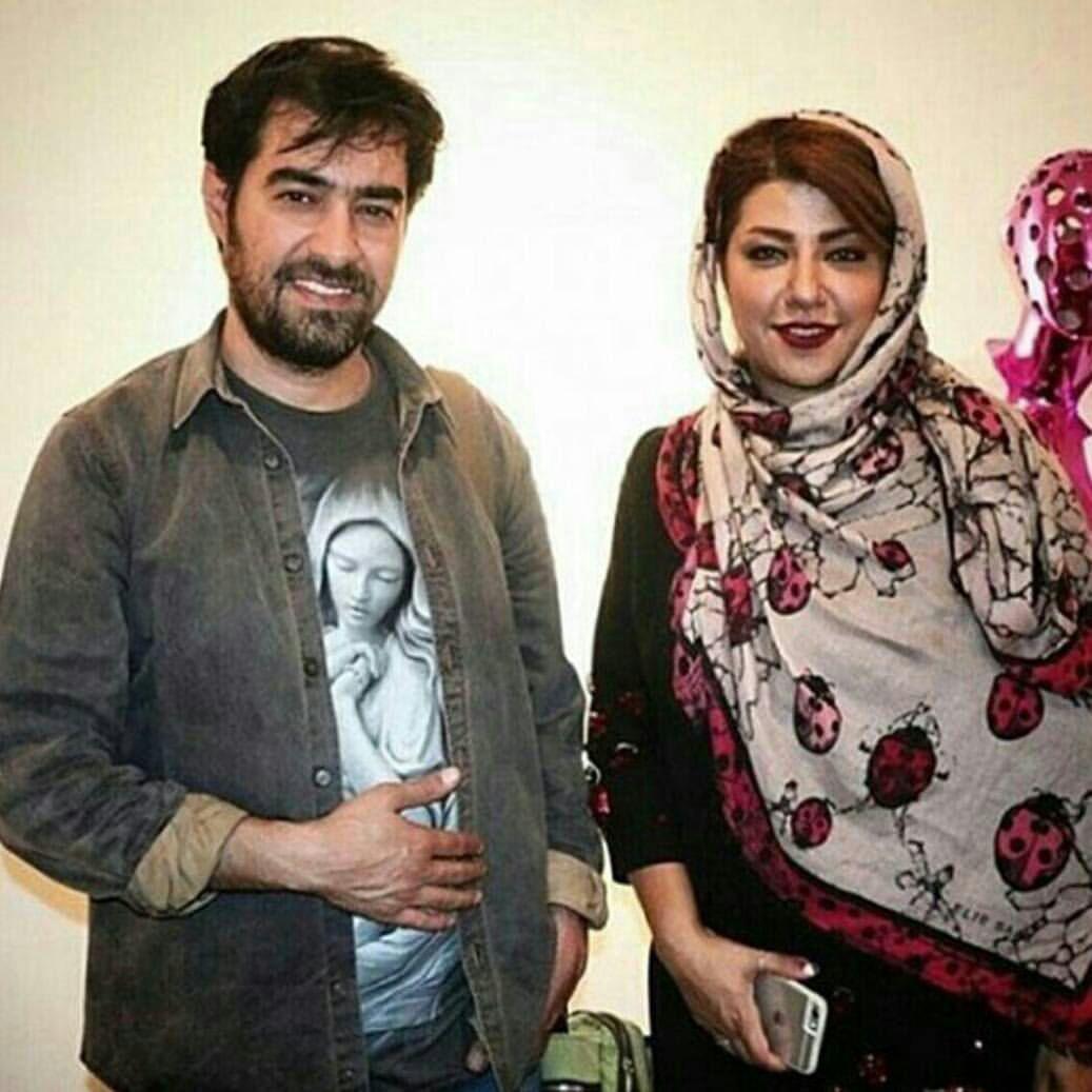 ژست  شهاب حسینی در کنار همسرش