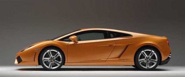 the-gallardo-named-after-a-historic-breed-of-bulls-is-powered-by-a-v10-engine-instead-of-a-v12