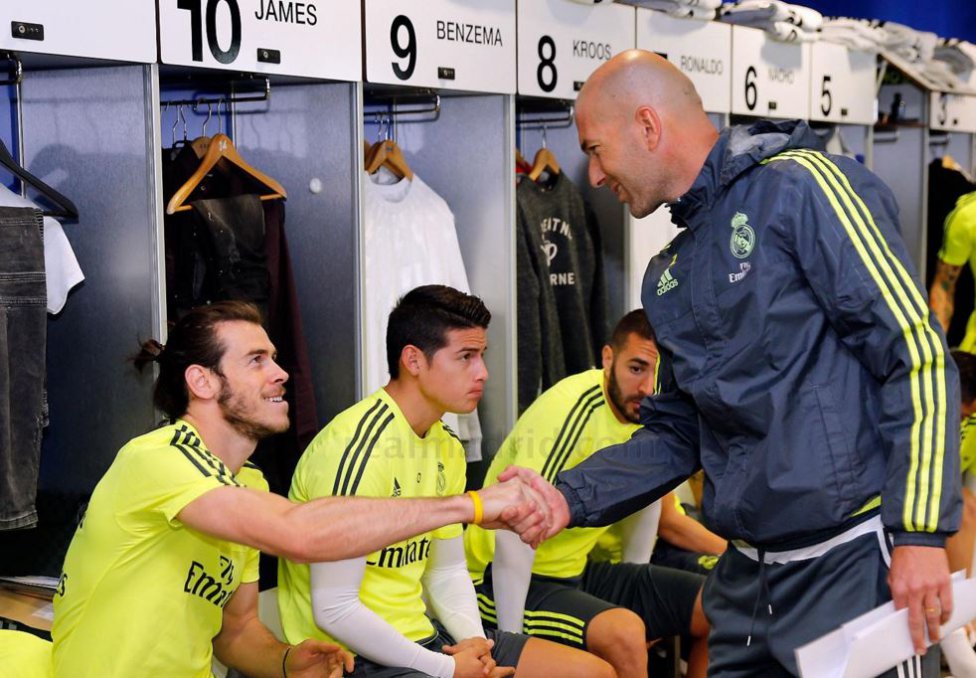 Los rostros del Real Madrid en la presentación de Zinedine Zidane