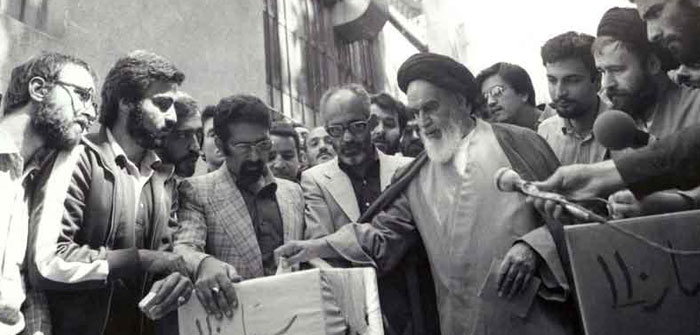امتداد بیعت با پیامبر(ص) تا انقلاب اسلامی؛ به مناسبت روز جمهوری اسلامی