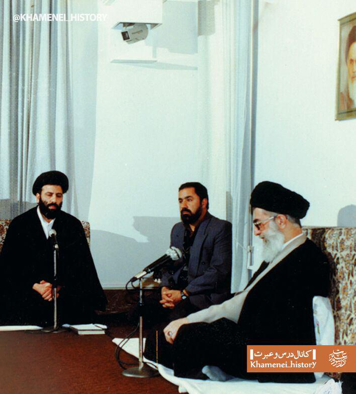 تصویری قدیمی از حجت الاسلام رئیسی در کنار رهبر انقلاب