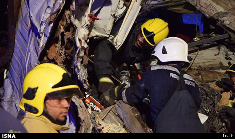 تصادف مرگبار یک اتوبوس در عمان/ 18 کشته و 16 زخمی (+ عکس)