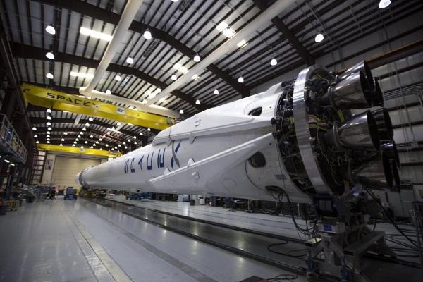 spacex-has-one-of-the-only-rockets-in-the-world-that-can-still-complete-a-mission-if-one-of-its-engines-shuts-down-in-mid-launch