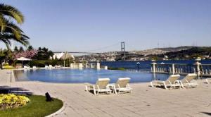 پیامد تحریم‌های روسیه دامان صنعت گردشگری ترکیه را گرفت/ 1300 هتل ترکیه در فهرست فروش