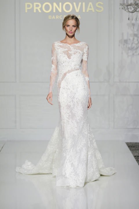 لباس عروس بلند در هفته مد لندن - مدل شماره 8