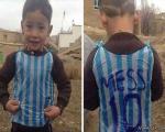 مهاجرت کودک افغان عاشق لیونل مسی به پاکستان! + تصاویر