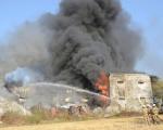 آتش سوزی گسترده در یک کارخانه چوب در هندوستان
