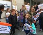 حركت اعتراضی والدین در انگلیس علیه آزمون های سخت پایه ابتدایی