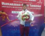کشتی گیر ساحلی عضو تیم ملی : با مدال طلا از مسابقات جهانی بر می گردم