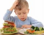 تغذیه/چگونه کودکان خود را به خوردن میوه و سبزیجات علاقمند کنیم؟