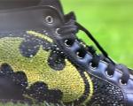 کفش‌های «بت‌من» اوبامیانگ در دربی روهر+ تصویر
