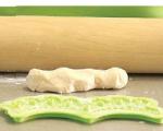 سفره آرایی/ آموزش مرحله به مرحله تزیین کیک با خمیر فوندانت