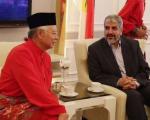 رایزنی خالد مشعل و نخست وزیر مالزی/ مقام حماس: گروه ها در مالزی وحدت خود را حفظ کنند