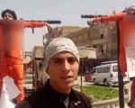 (تصاویر 18+) سلفی مشمئز کننده یک داعشی با اجساد اعدامی ها