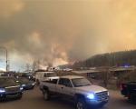 تخلیه کامل شهری در غرب کانادا به دلیل آتش‌سوزی گسترده+عکس
