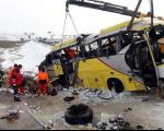 تصادف اتوبوس با کامیون پنج کشته و هفت زخمی برجای گذاشت