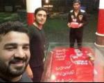 جشن تولد مهرداد کفشگری در مزار هادی نوروزی + عکس