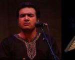مردانه در شب آواز ایرانی می خواند
