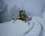 بارش برف راه هفت روستای منطقه پشتکوه فریدونشهر را بست