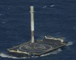 فیلم لحظه تاریخی فرود موشک فالکون 9 روی سکوی شناور در اقیانوس /شادی موفقیت در اسپیس ایکس